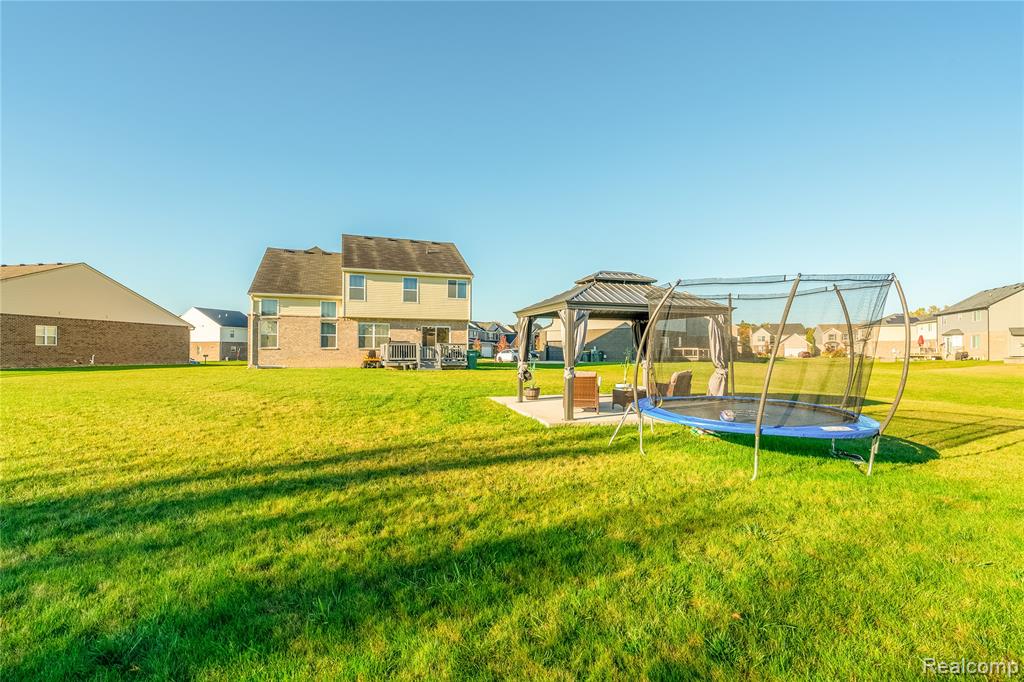 6811 Chandler Drive, Belleville, MI 48111 — Photo 11