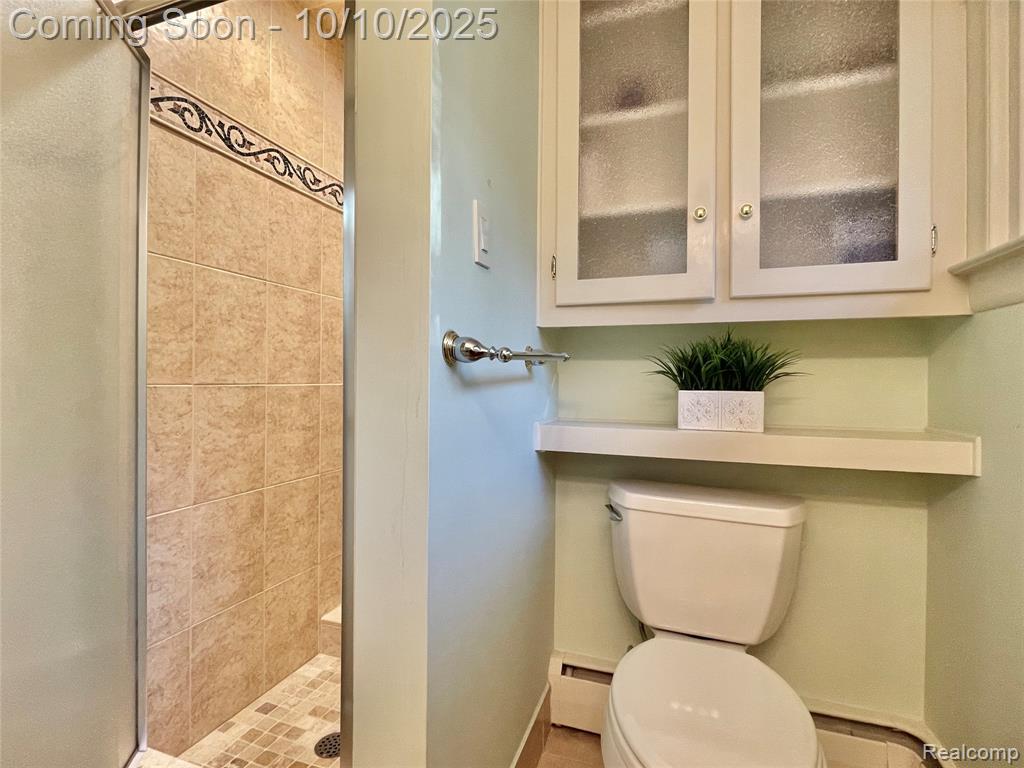 6460 Elmoor Drive, Troy, MI 48098 — Photo 29