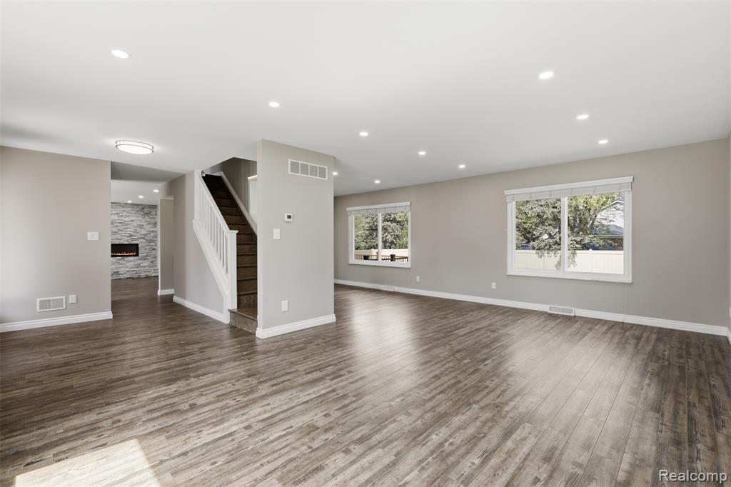7978 Little Farm Lane, West Bloomfield, MI — Photo 6