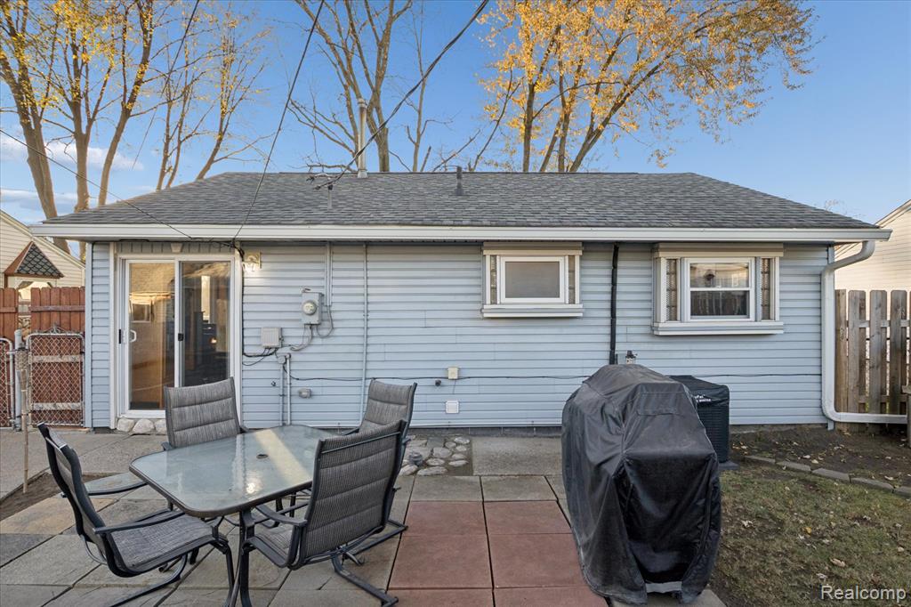 6037 William Street, Taylor, MI 48180 — Photo 34