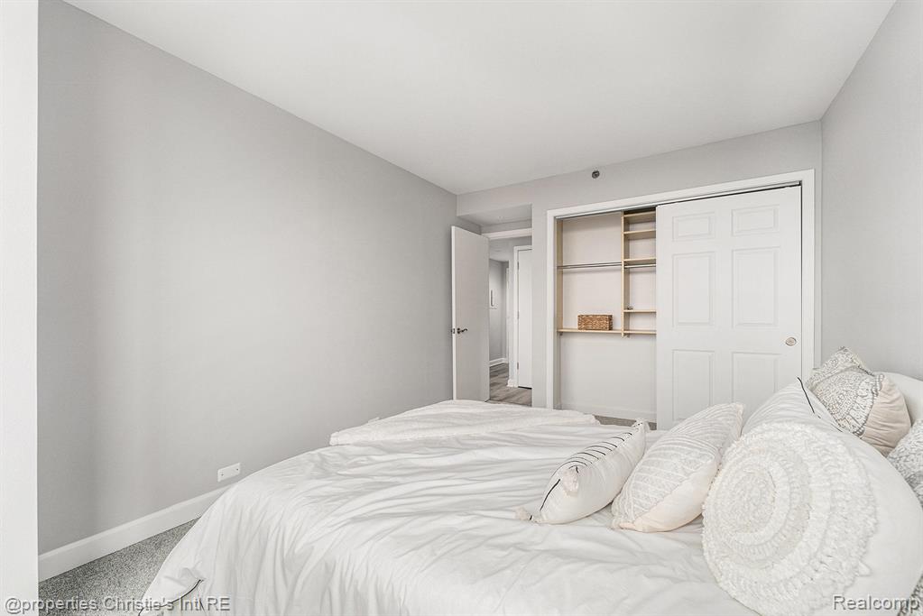 3320 Spinnaker Lane, 16B, Detroit, MI 48207 — Photo 15