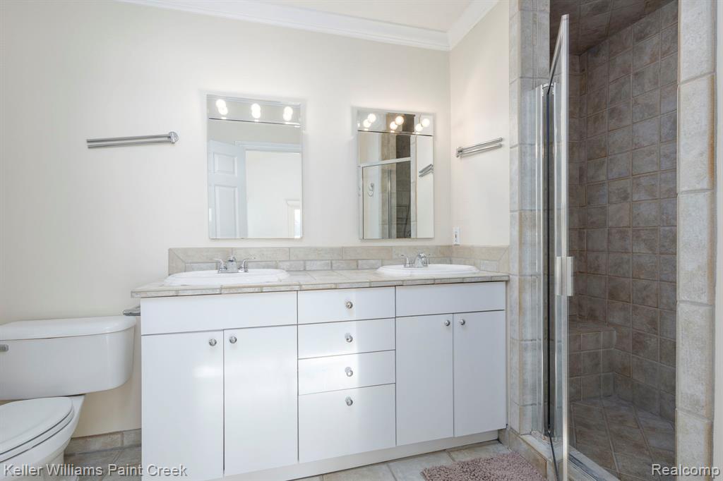 6847 Alden Drive, West Bloomfield, MI 48324 — Photo 27