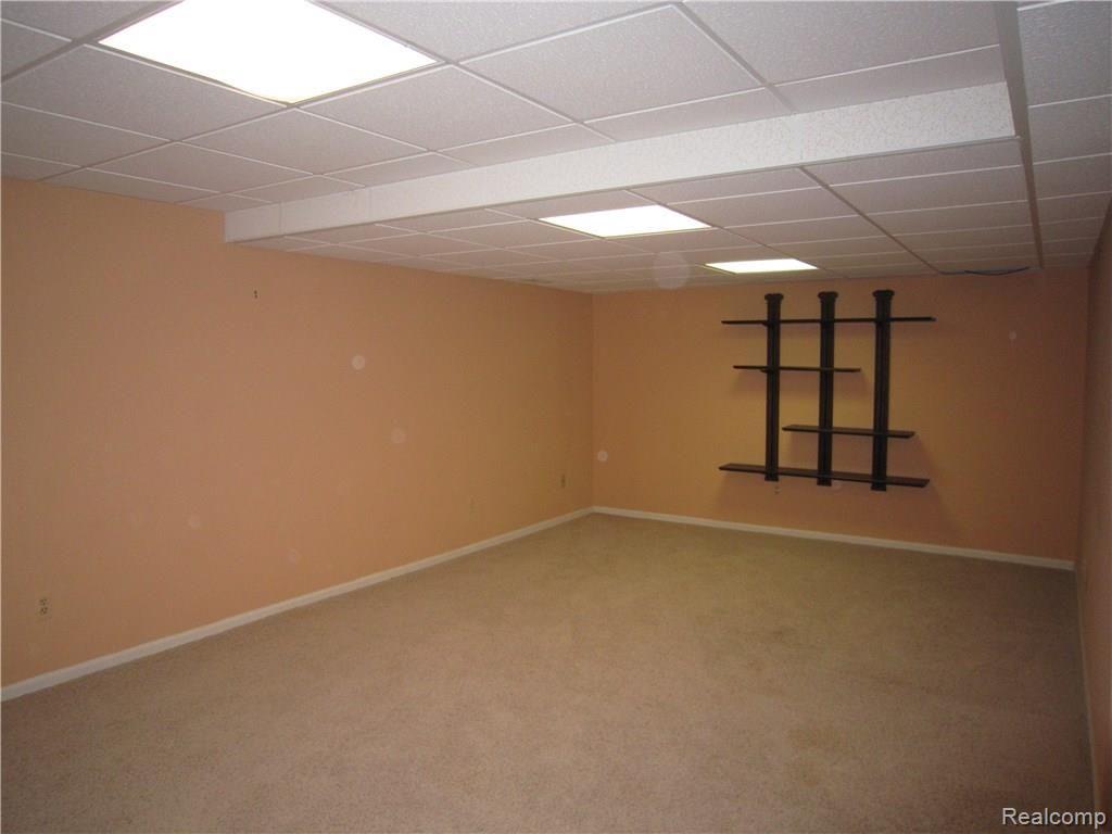2753 MAITLAND Drive, Ann Arbor, MI 48105 — Photo 36