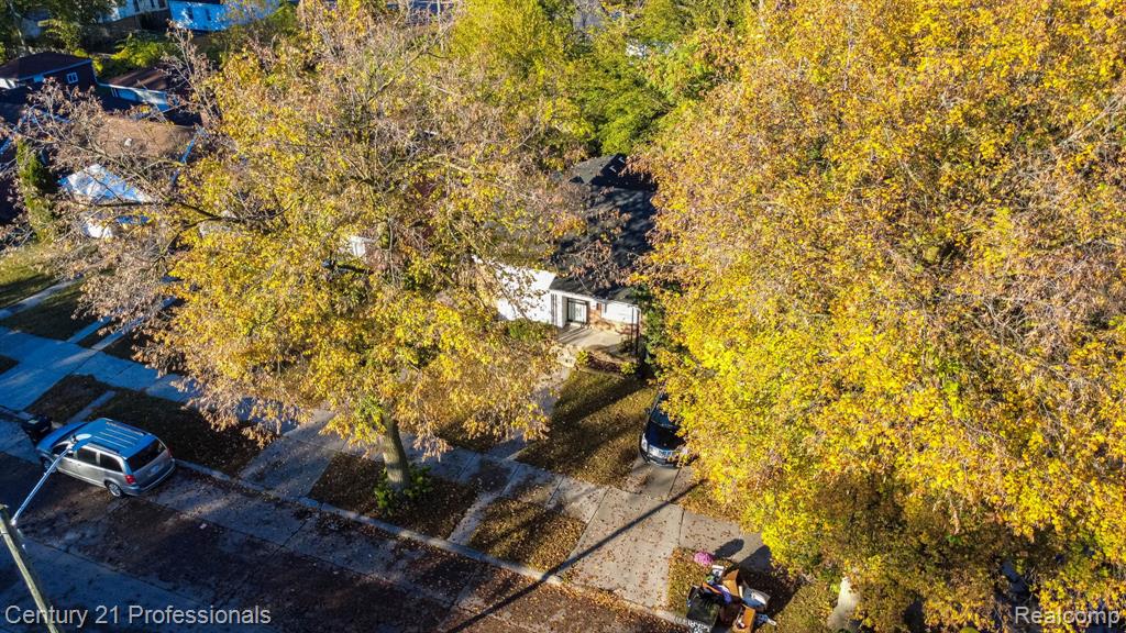 18951 Edinborough Road, Detroit, MI 48219 — Photo 39