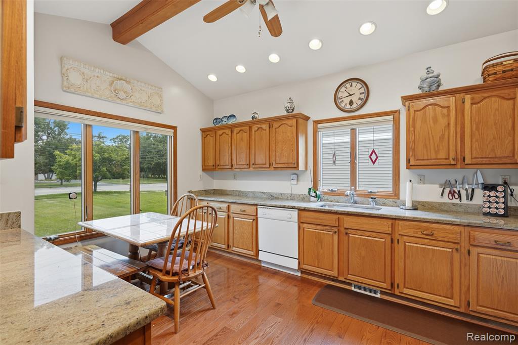 9210 Newburgh Road, Livonia, MI 48150 — Photo 9