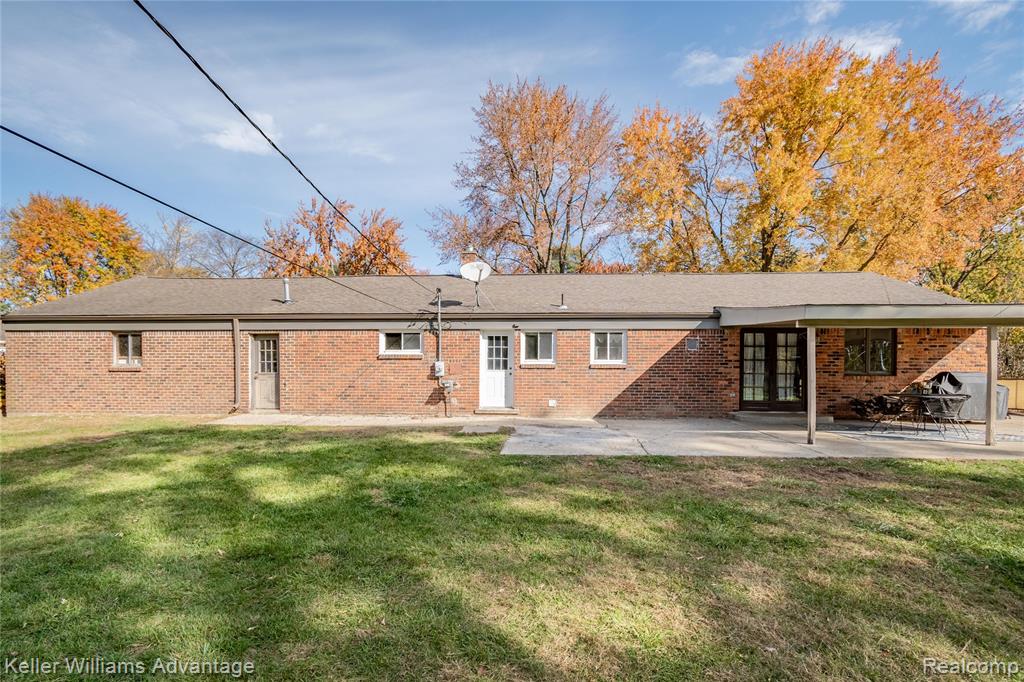 4879 Sundale Drive, Clarkston, MI — Photo 32