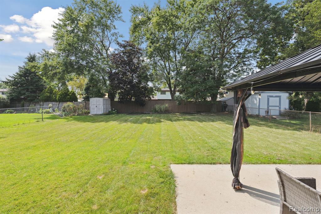 7363 HILLSBORO Drive, Canton, MI 48187 — Photo 37