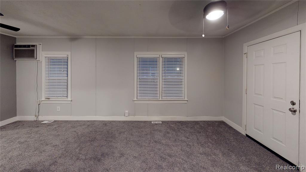 4015 Oak Knoll Road, Waterford, MI 48328 — Photo 11