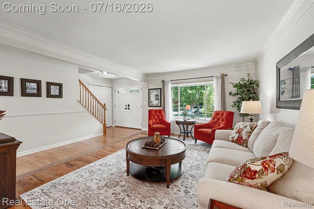 4255 Greensboro Drive, Troy, MI 48085 — Photo 3