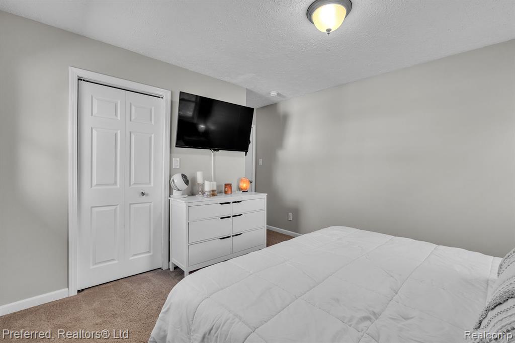 9514 CORNELL Avenue, Clarkston, MI 48348 — Photo 22