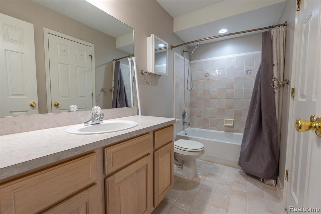 52201 BOLAND Road, Chesterfield, MI 48047 — Photo 29
