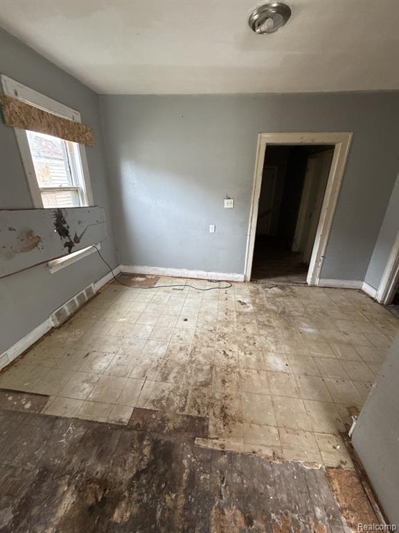 19751 Oakfield Street, Detroit, MI, 48235