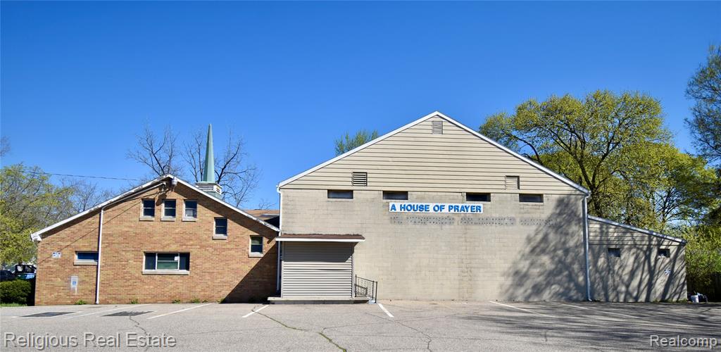 818 N Jenison Avenue, Lansing, MI 48915 — front exterior