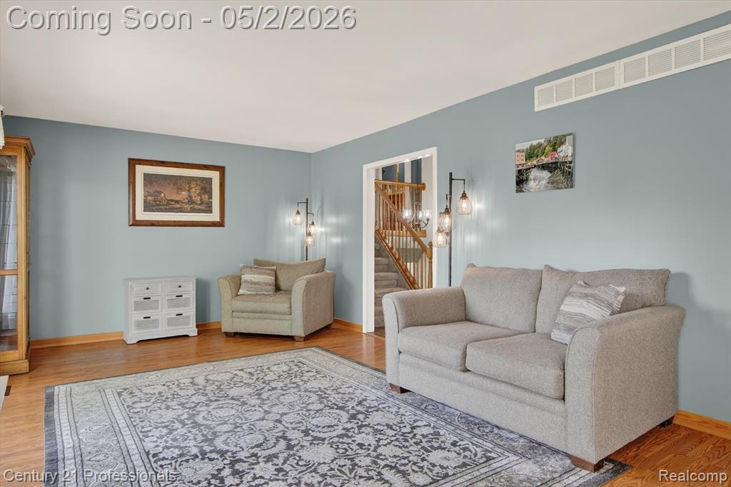45560 Edgewood Court, Canton, MI 48187 — Photo 15