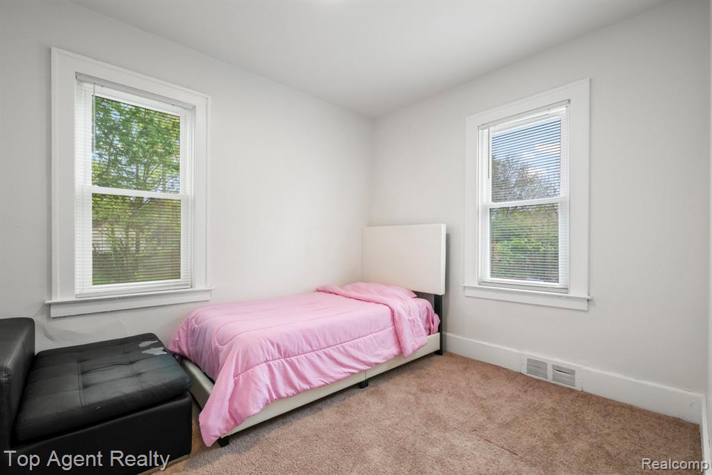 19164 Riopelle Street, Highland Park, MI 48203 — Photo 15