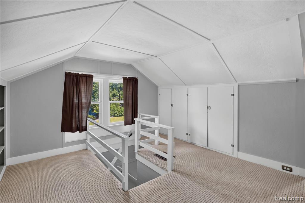 410 S Center Street, Howell, MI 48843 — Photo 24