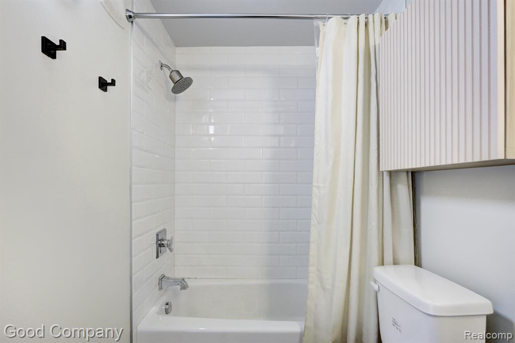 640 W 11 Mile Road, Royal Oak, MI 48067 — Photo 28