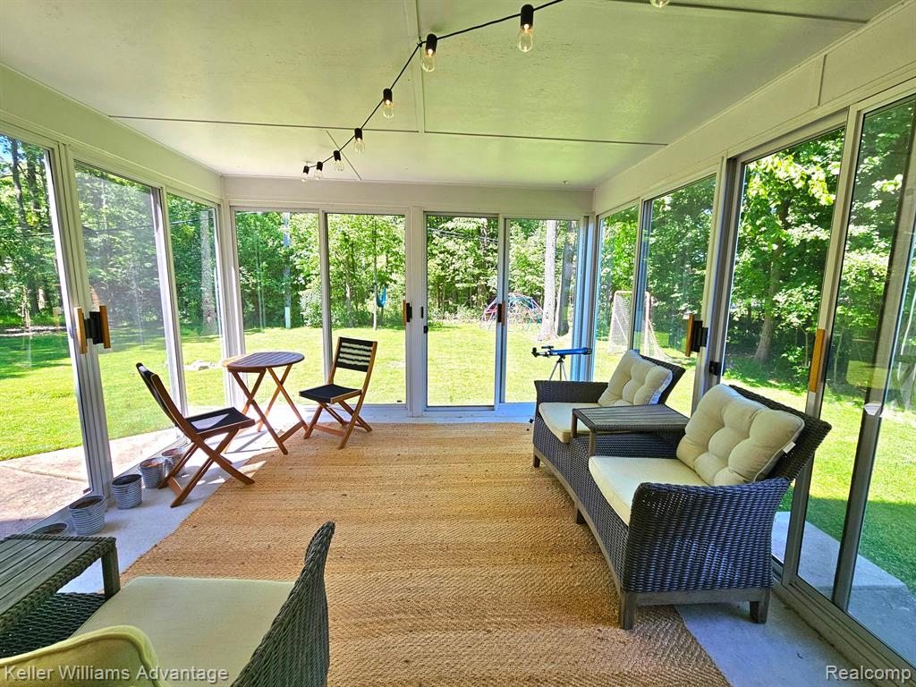 5962 TROTTER Lane, West Bloomfield, MI — Photo 6