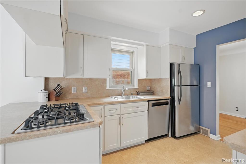 4412 COOPER Avenue, Royal Oak, MI 48073 — Photo 9