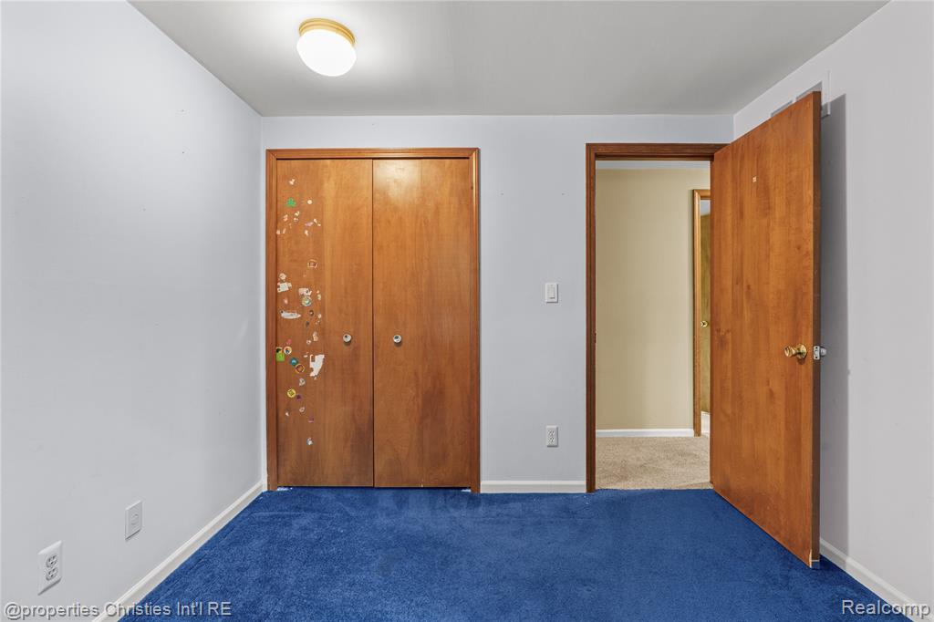 6785 GRASSLAND Avenue, West Bloomfield, MI 48324 — Photo 17