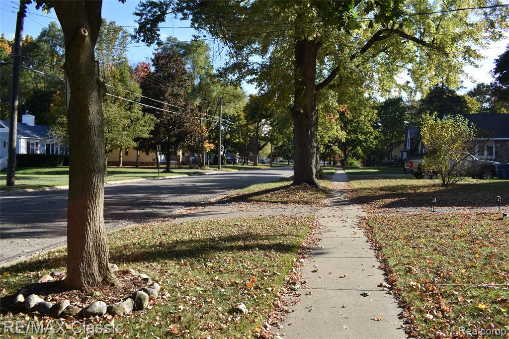 135 Park Avenue, Holly, MI 48442 — Photo 34