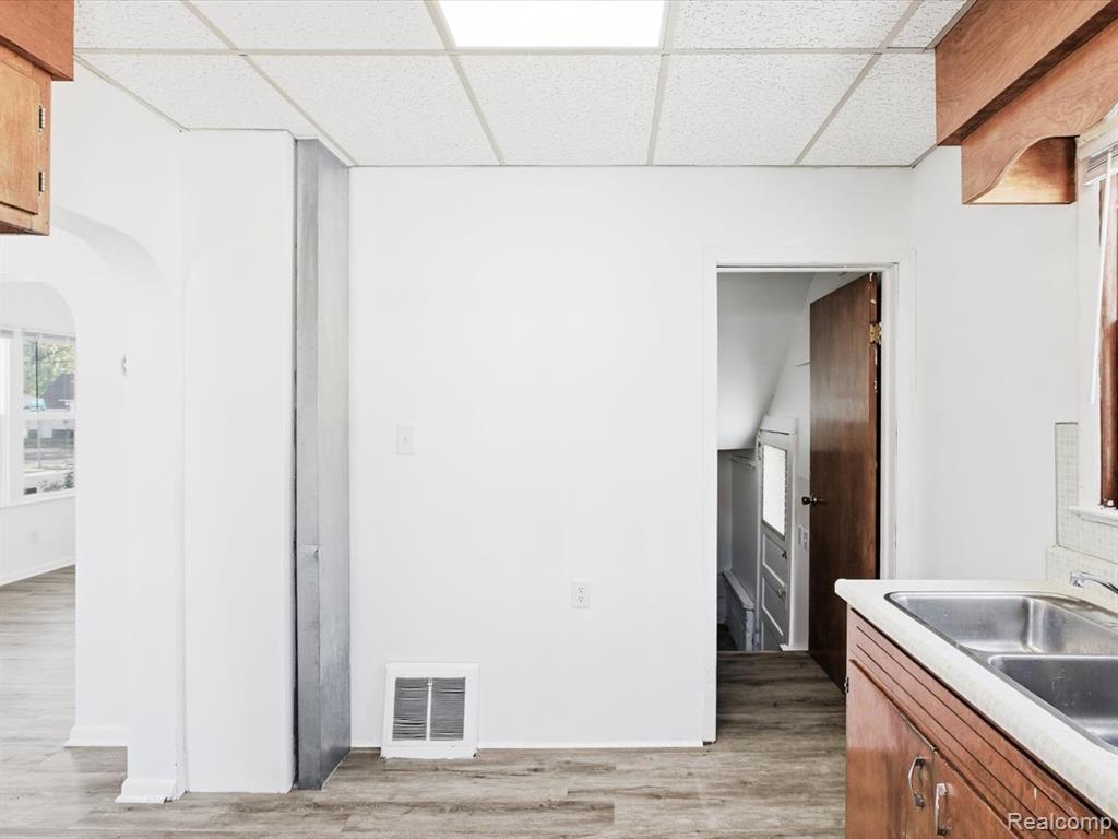 423 16th Street, Port Huron, MI 48060 — Photo 13