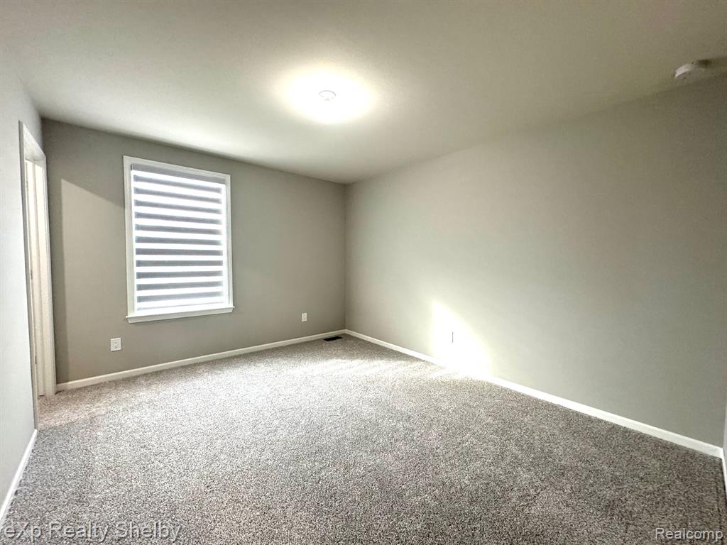 49477 Hummel Dr, Macomb, MI 48044 — Photo 33