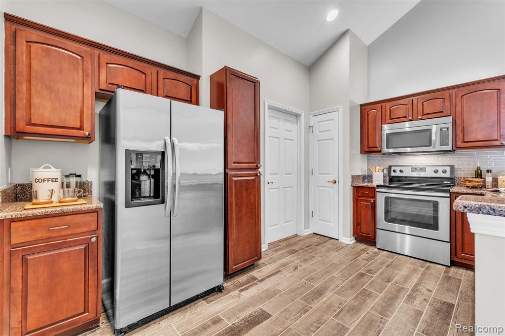 1155 Abbey Court, Westland, MI — Photo 29
