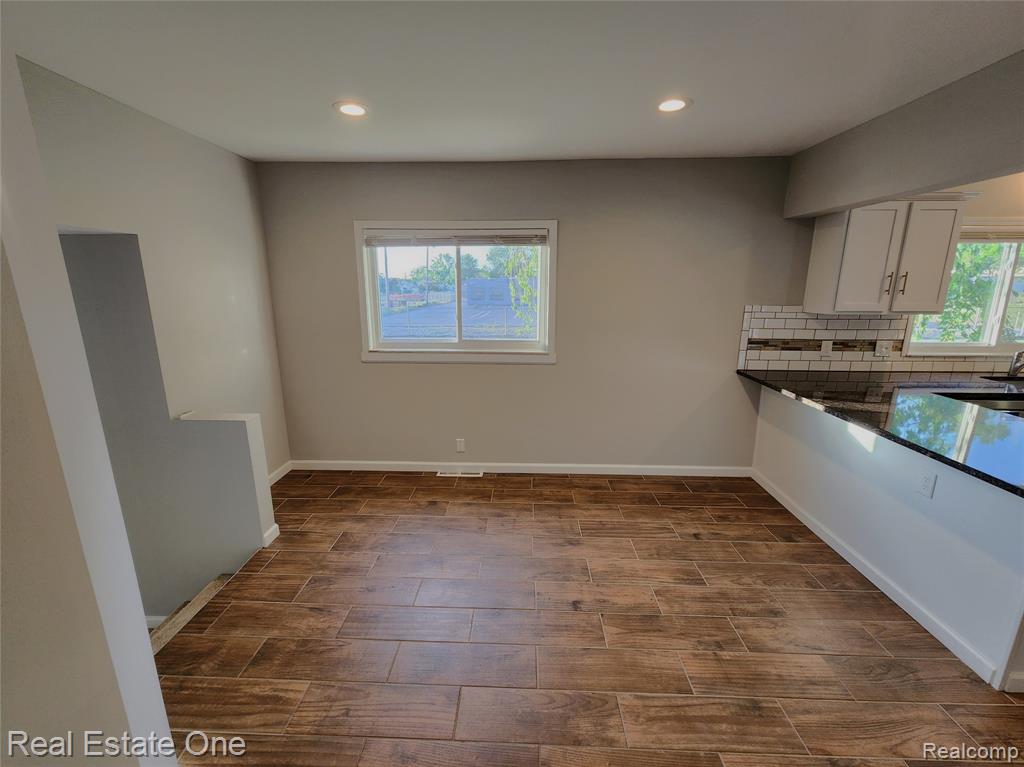 1574 E Woodruff Avenue, Hazel Park, MI 48030 — Photo 16