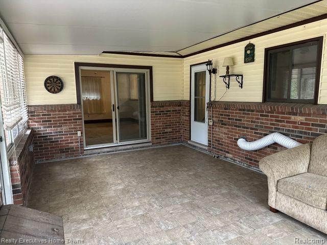 49545 SCHOENHERR Road, Shelby Twp, MI 48315 — Photo 16