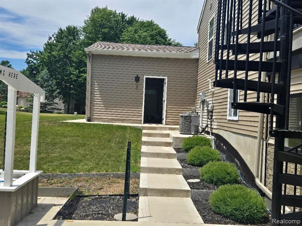 10856 Skylane Court, Allendale, MI 49401 — Photo 5