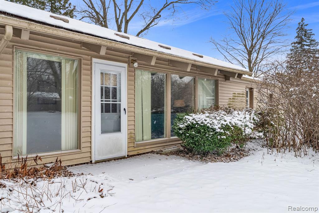 4734 Kempf Street, Waterford, MI 48329 — Photo 28