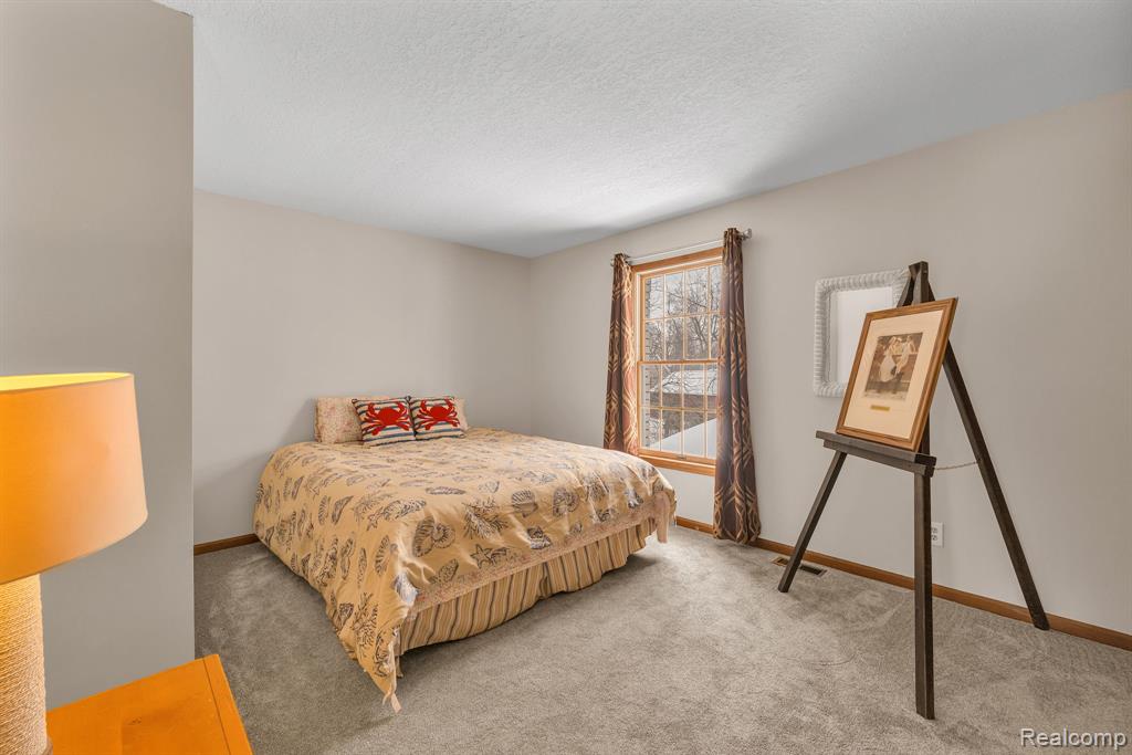 8121 Saint James Drive, Grosse Ile, MI 48138 — Photo 25