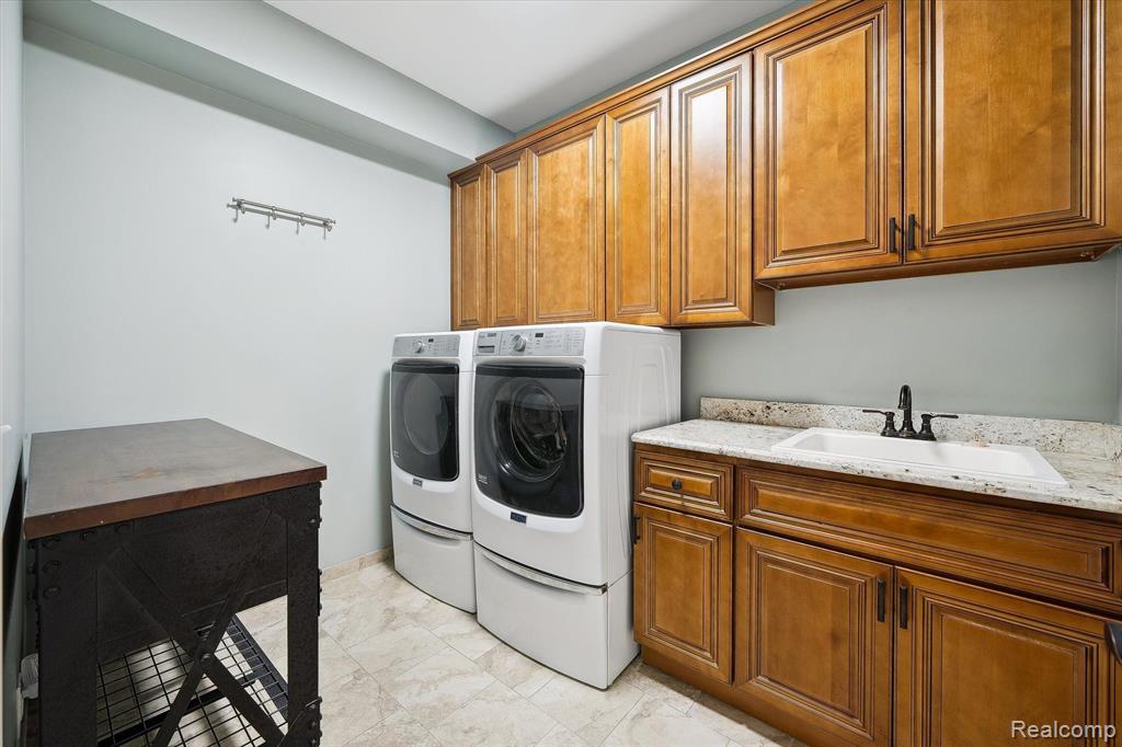 9566 KINGSWAY Circle, Clarkston, MI 48348 — Photo 11