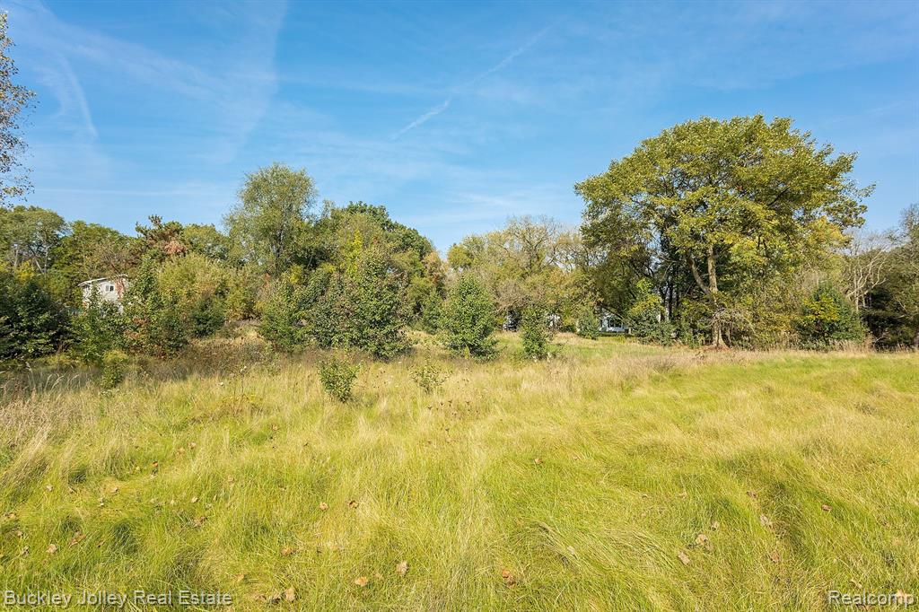 2038 CUMBERLAND Drive, Brighton, MI 48114 — Photo 26