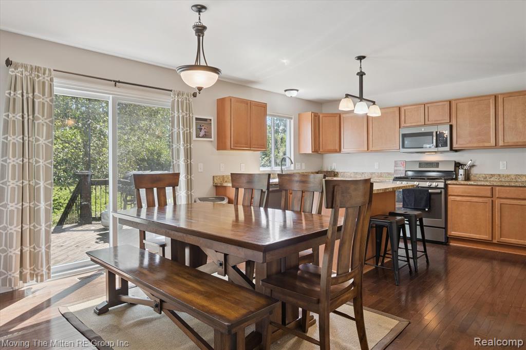 17163 Theresa Lane, New Boston, MI 48164 — Photo 10