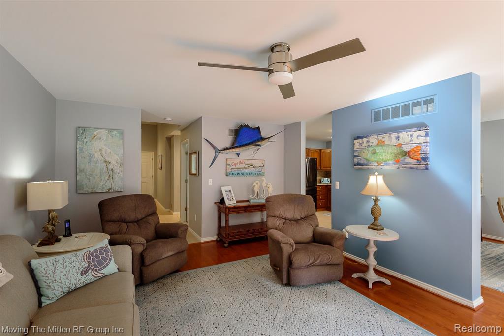 17449 Ava Court, New Boston, MI 48164 — Photo 4