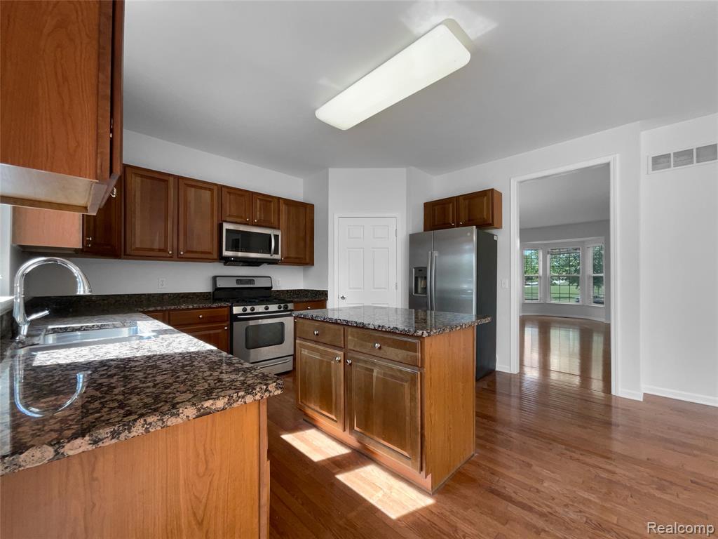 1960 Frances Way, Ypsilanti, MI 48198 — Photo 6