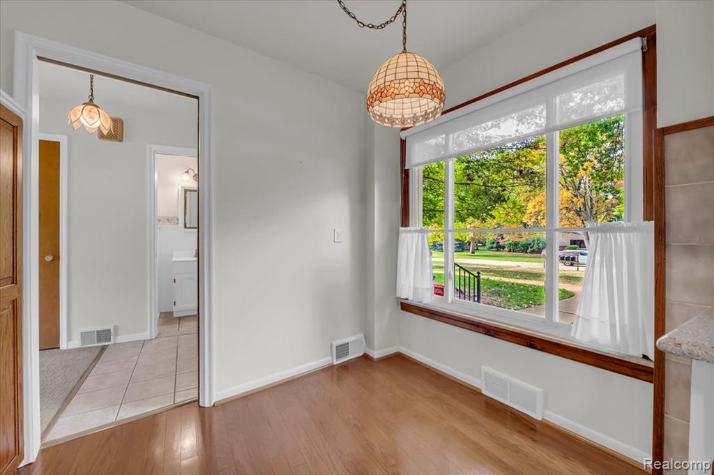1076 Stratford Lane, Bloomfield Hills, MI 48304 — Photo 4