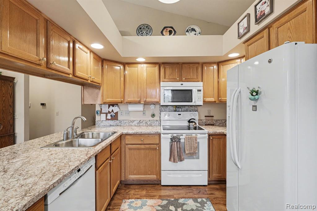 9127 Luea Lane, Swartz Creek, MI 48473 — Photo 4