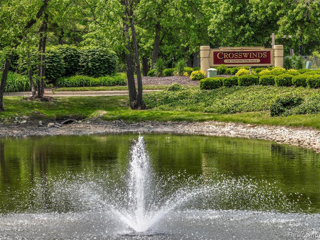 38928 Country Circle, Farmington Hills, MI 48331 — Photo 21