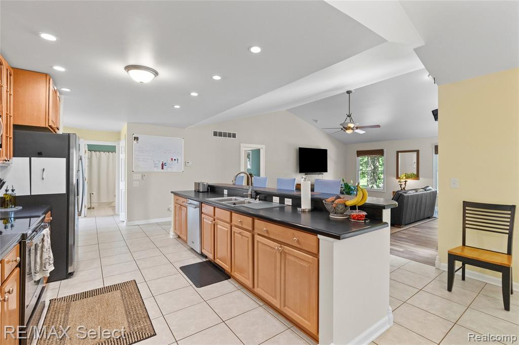 6500 N Seymour Road, Flushing, MI 48433 — Photo 17