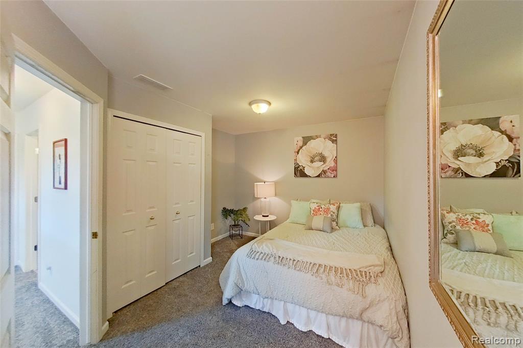 8883 Redstone Drive, 2, Pinckney, MI 48169 — Photo 19