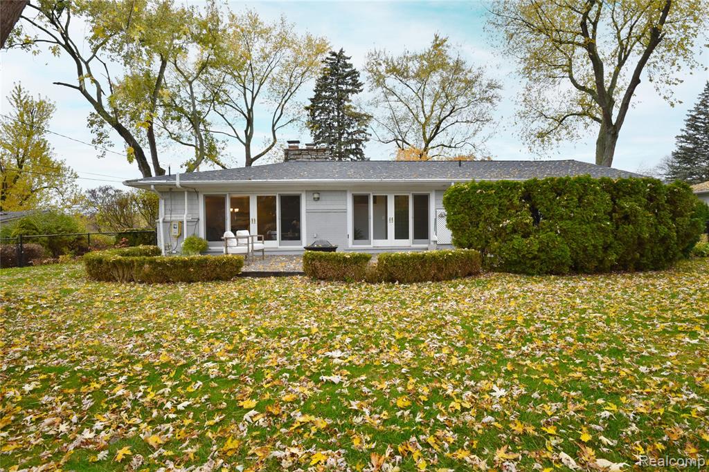6727 Lahser Road, Bloomfield Hills, MI 48301 — Photo 31