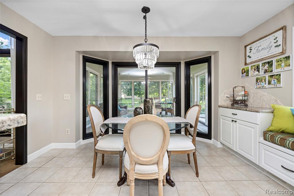 53961 Sutherland Court, Utica, MI 48316 — Photo 17