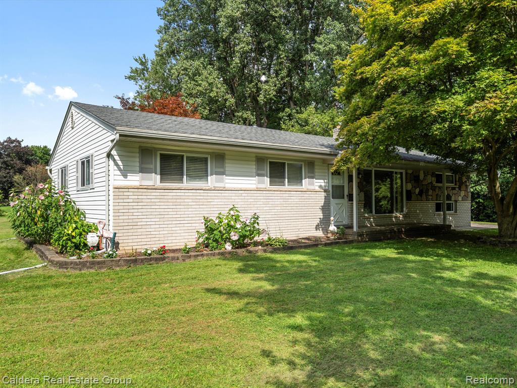 50560 PARSONS Drive, Shelby Twp, MI 48317 — Photo 2