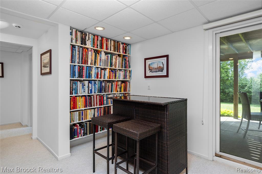 4860 Lagoons Circle, West Bloomfield, MI 48323 — Photo 56