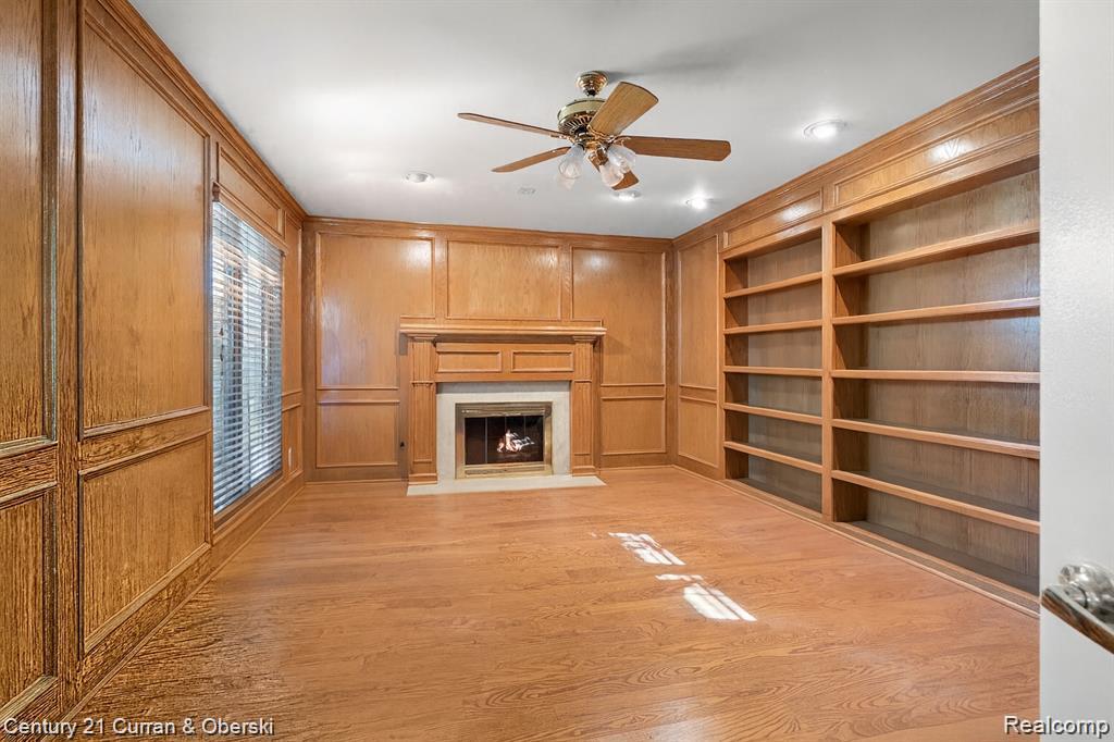 9039 Oakridge Trail, Shelby Twp, MI 48317 — Photo 8