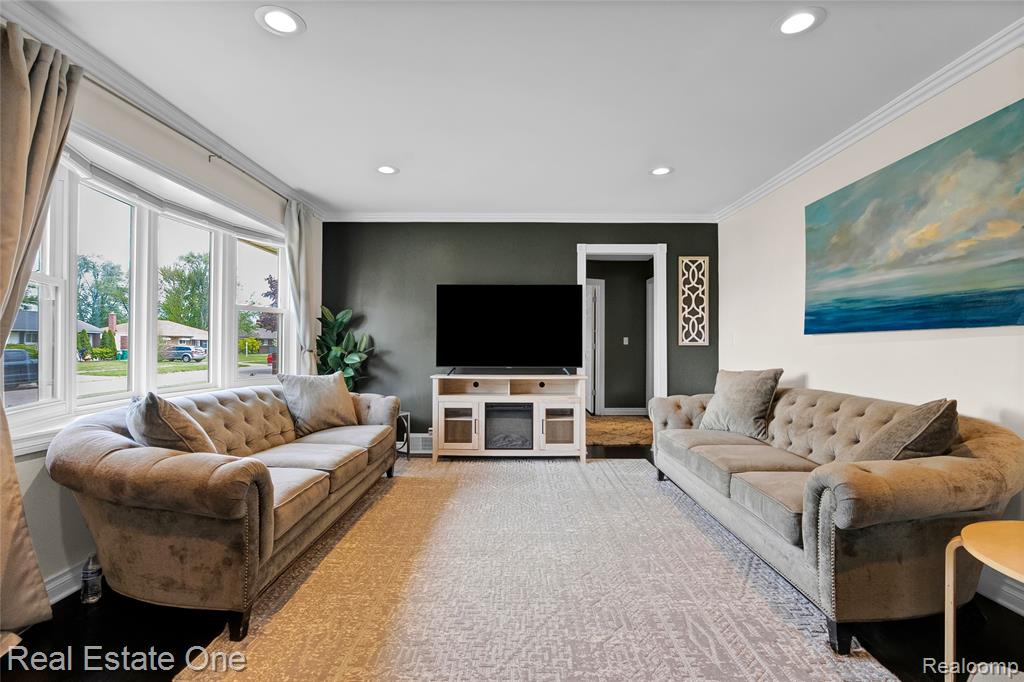33395 Florence Street, Garden City, MI — Photo 5