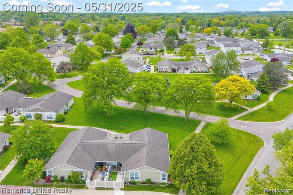 39725 Village Wood Lane, 39, Novi, MI — Photo 31